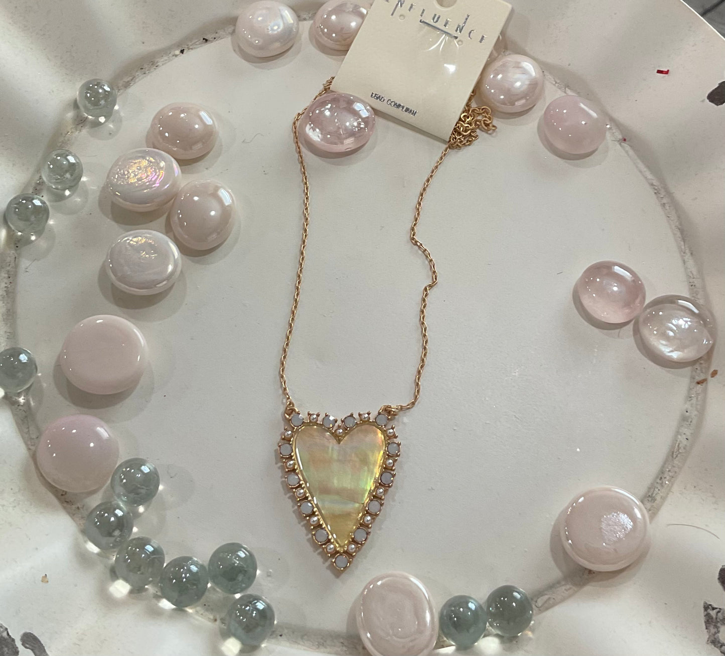 heart shaped shell pendent necklace