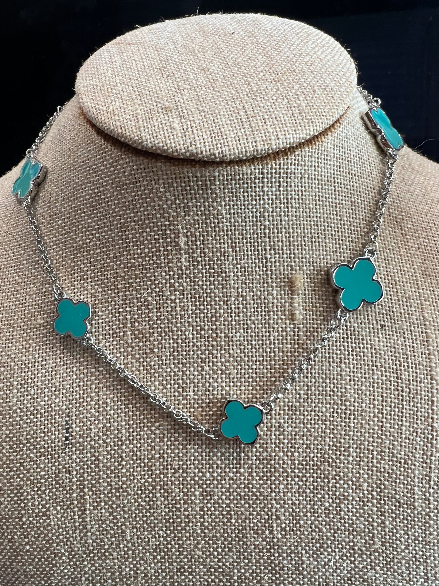 Clover Link Chain Necklace