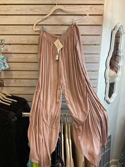 Relaxed Gauzy gold pinstripe pants