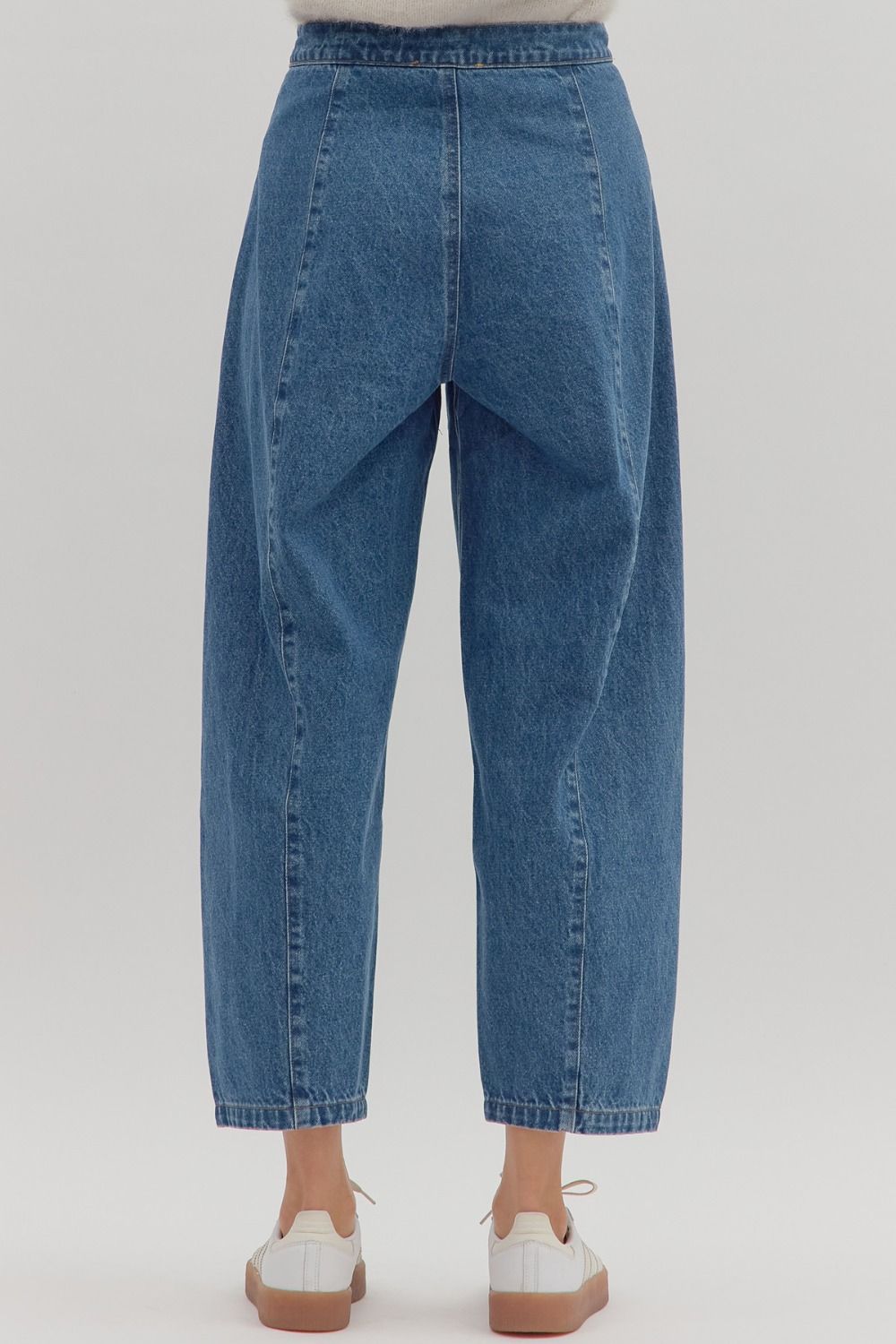 High wasted Barrel Jeans