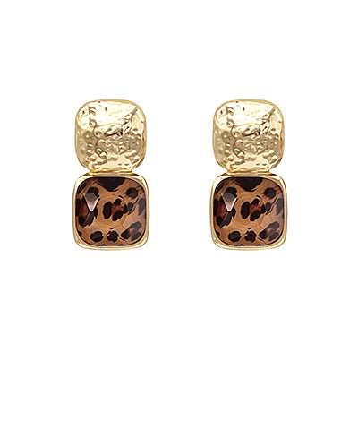 Hammerd gold earrings