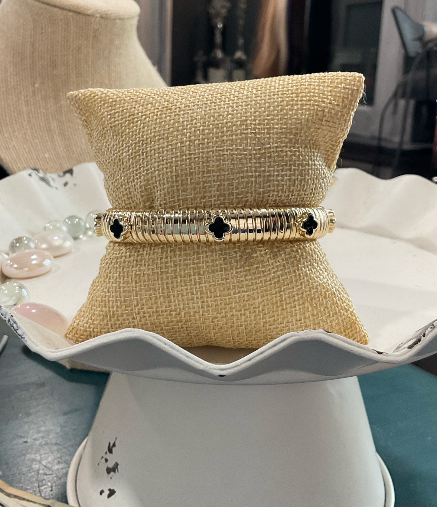 Clover Accent Omega Cuff