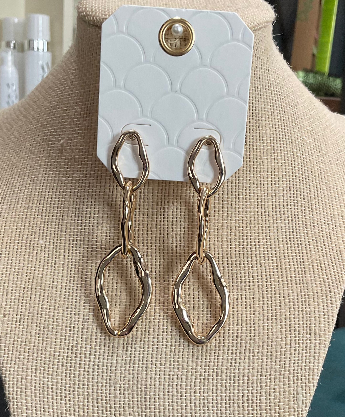 textured oval long earrings
