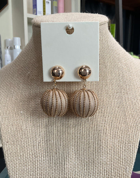 Thread ball chain drop earrings