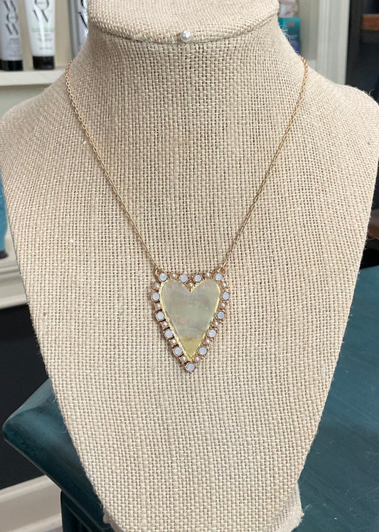 heart shaped shell pendent necklace