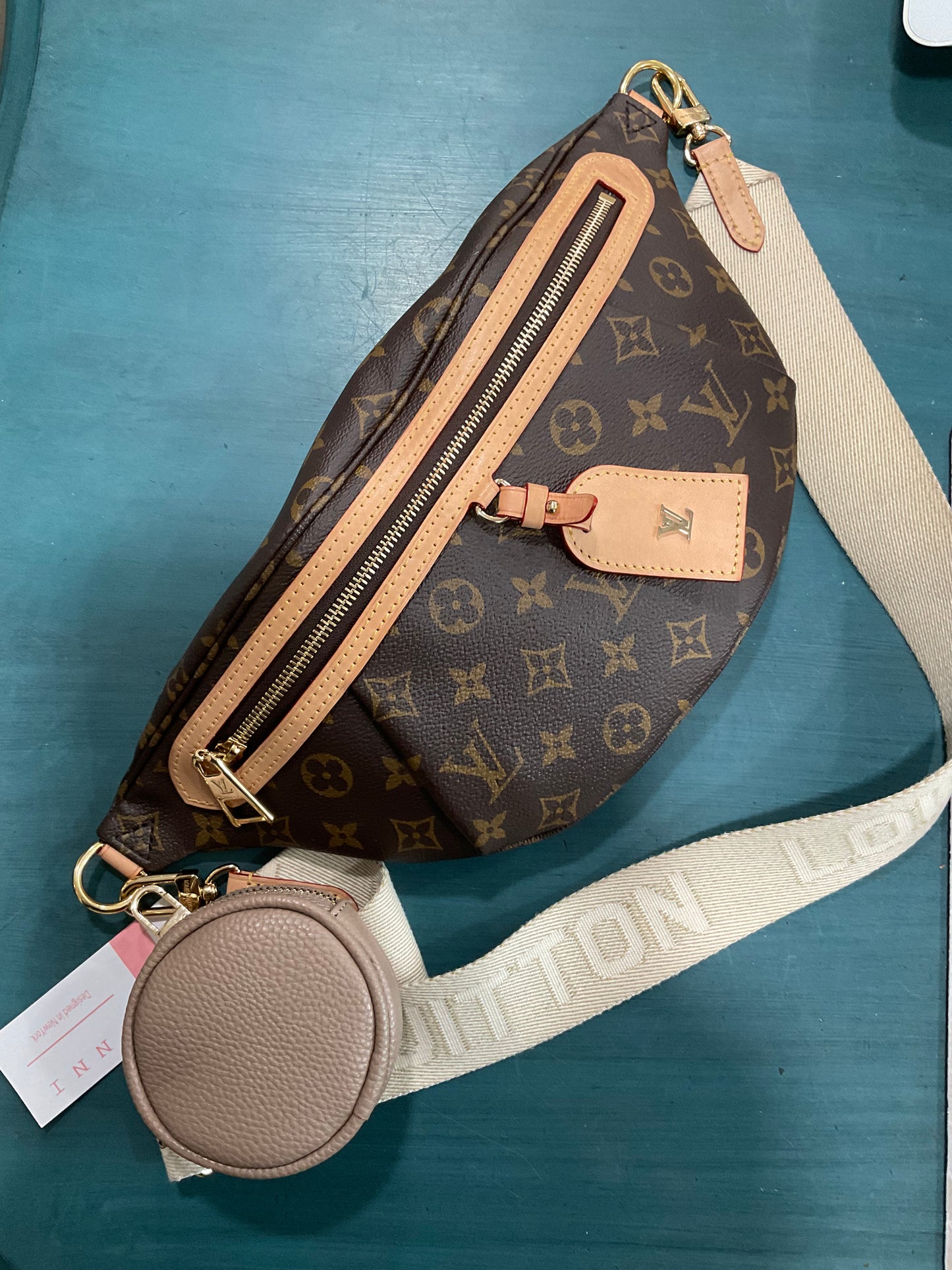 Round Mini Whatnot Pouch
