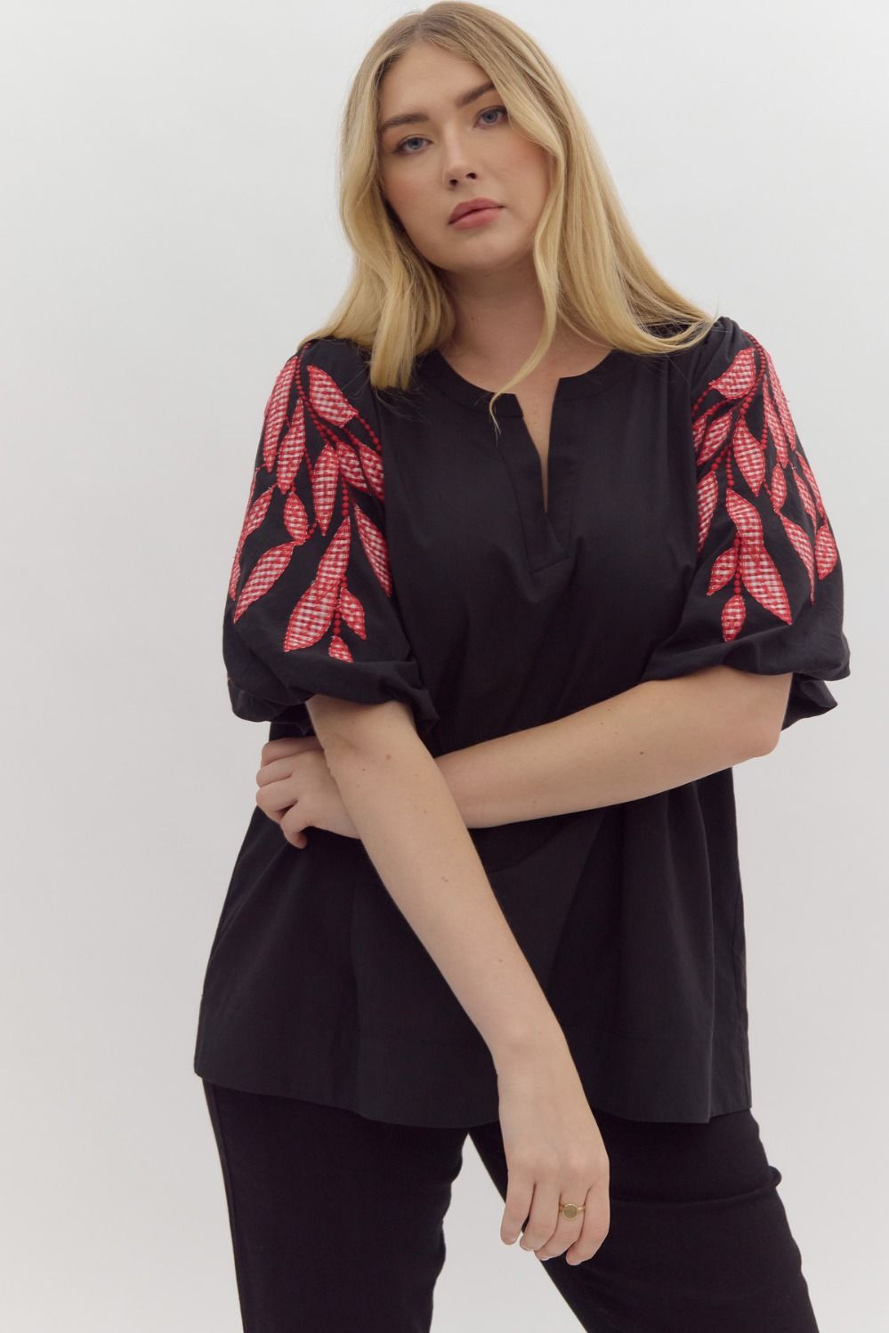 Black and red bubble sleeve top