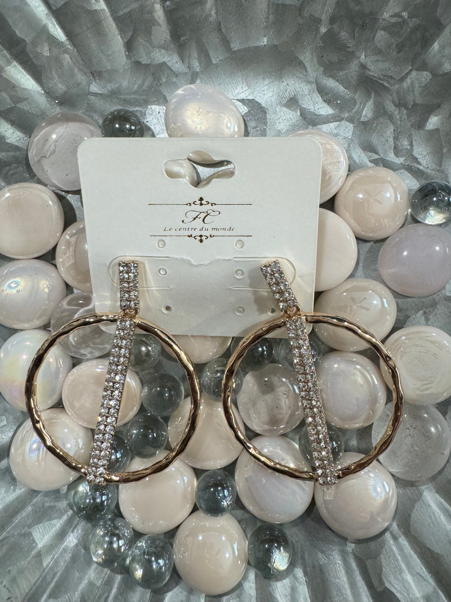 Circle accent earrings
