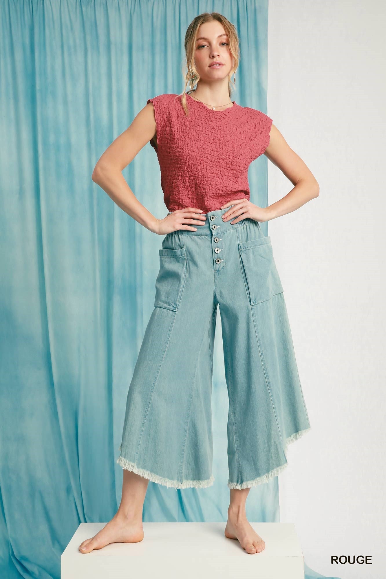 Crinkle Sleeveless Top
