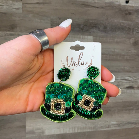 Simple leprechaun hat earring