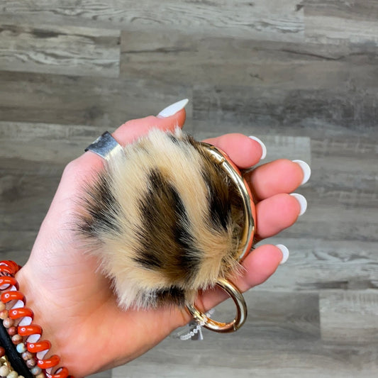 Leopard pom-pom keychain
